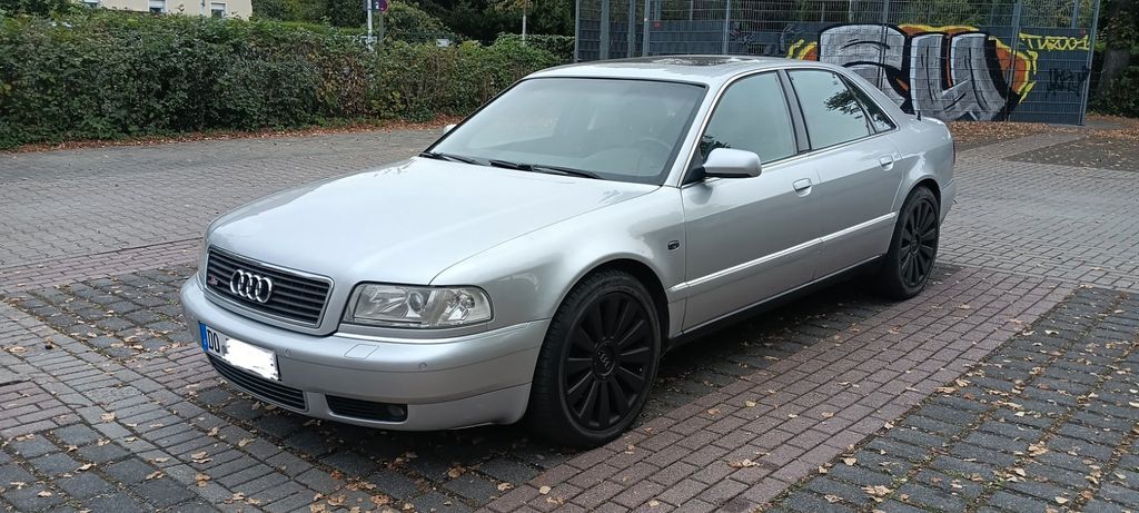 Audi A8 296.000 km 4.999 € Dortmund 44369