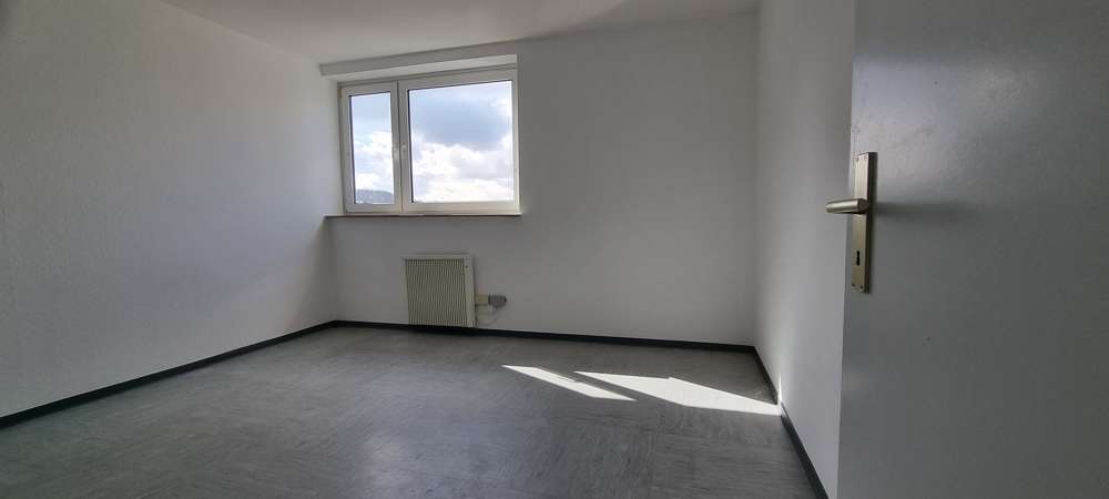 Wohnung zum Kaufen in Gummersbach 99.000 € 85 m² 3 zimmer