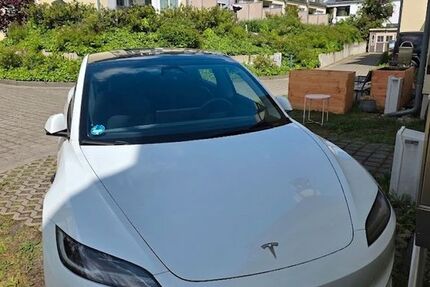 Tesla Model 3 16.944 km 36.990 &euro; Berlin 12557