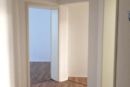 Schöne, helle 2,5 ZKB, EBK, WI-City, ideal für Studentenpaar