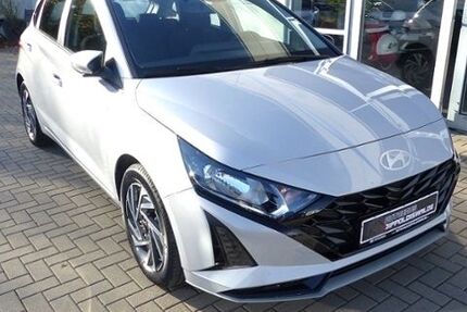 Hyundai i20 5.000 km 18.990 &euro; Dippoldiswalde 01744