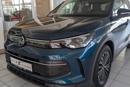 VW Tiguan 26.196 km 37.490 &euro; Sangerhausen 06526