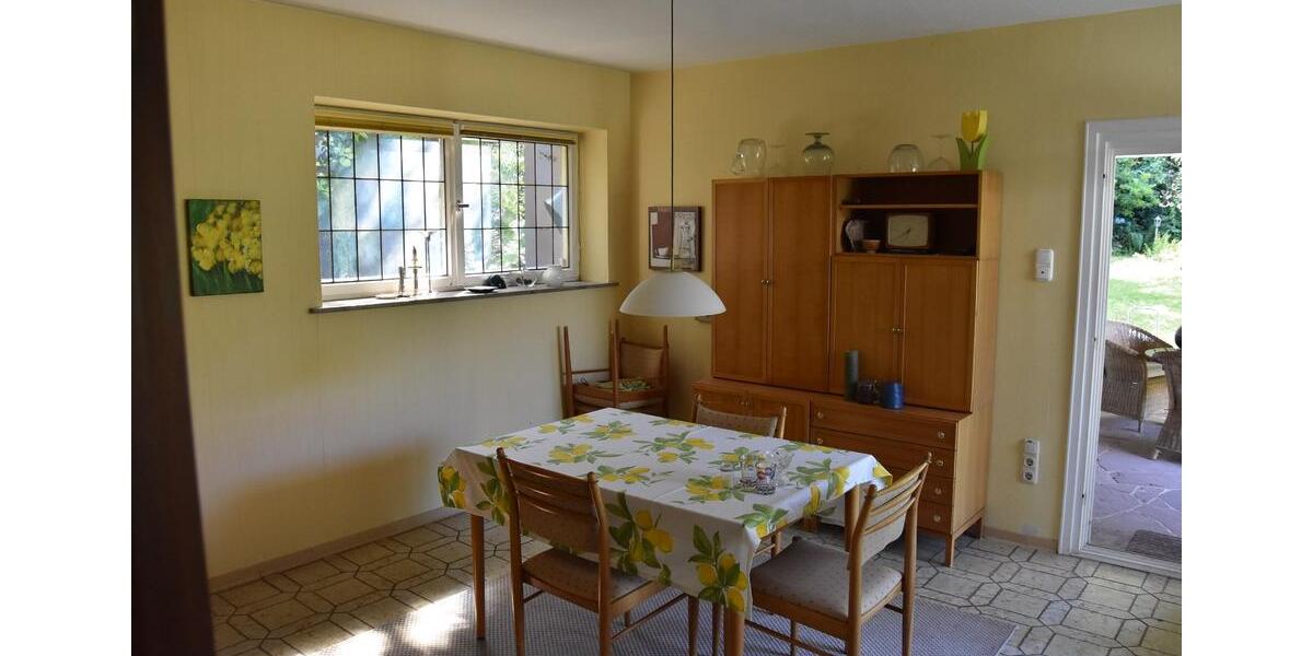 Einfamilienhaus Holzminden - 10.5 Zimmer, 294 m&sup2;, 420.000&euro; | Angebot:27004043