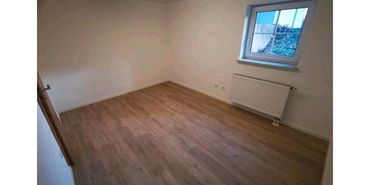 Doppelhaushälfte Lappersdorf - 4 Zimmer, 112 m&sup2;, 1.310&euro; | Angebot:26183422