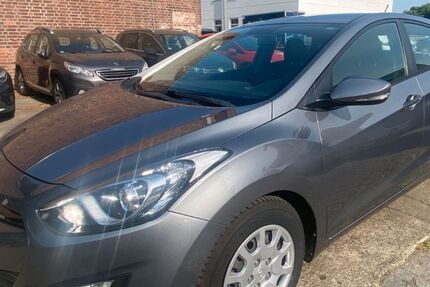 Hyundai i30 110.000 km 6.990 &euro; Berlin-Lichtenberg 10365