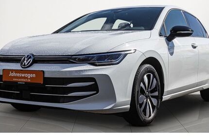 VW Golf 22.240 km 23.480 &euro; Weilburg 35781