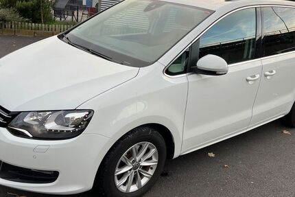 VW Sharan 101.000 km 17.899 € Würzburg 97076