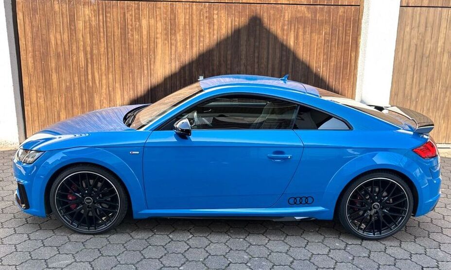 TT