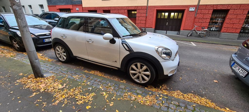 Mini Countryman S (Cooper) 90.000 km 10.500 &euro; Köln 50739
