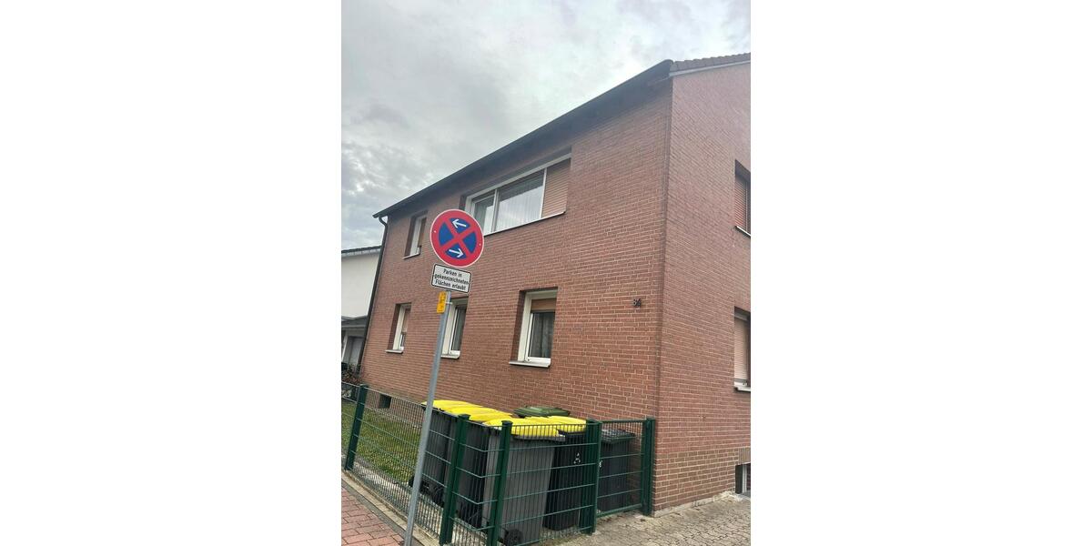 Großzügige 150 m2 Wohnung in Niederkassel (53859) Ende des Monats 5 zimmer