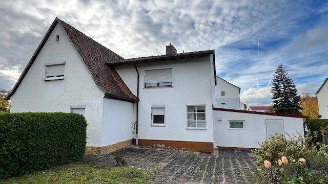 Einfamilienhaus Neustadt/Aisch Neustadt - 4 Zimmer, 109 m&sup2;, 285.000&euro; | Angebot:25338957