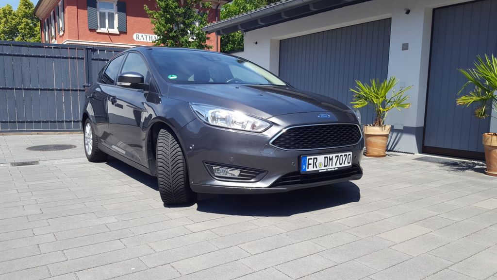 Ford Focus 87.250 km 8.950 &euro; Breisach 79206