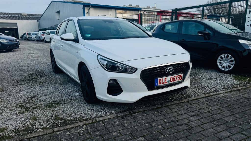 Hyundai i30 123.700 km 9.550 &euro; Geldern 47608