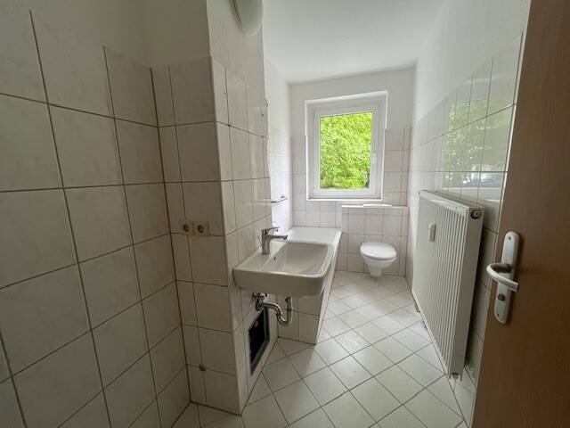 Etagenwohnung Zwickau Marienthal - 2 Zimmer, 42 m&sup2;, 260&euro; | Angebot:26700101