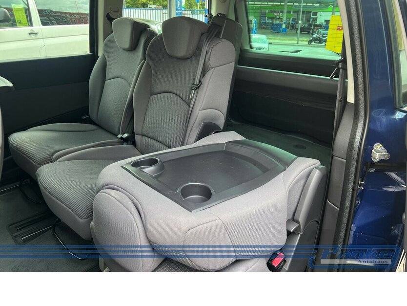 Peugeot 807 Family 2.0*AHK*Klima*Tempo*Radio/CD* 266.723 km 1.900 € Berlin 13187