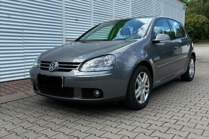 VW Golf 176.000 km 4.995 &euro; Leipzig 04129