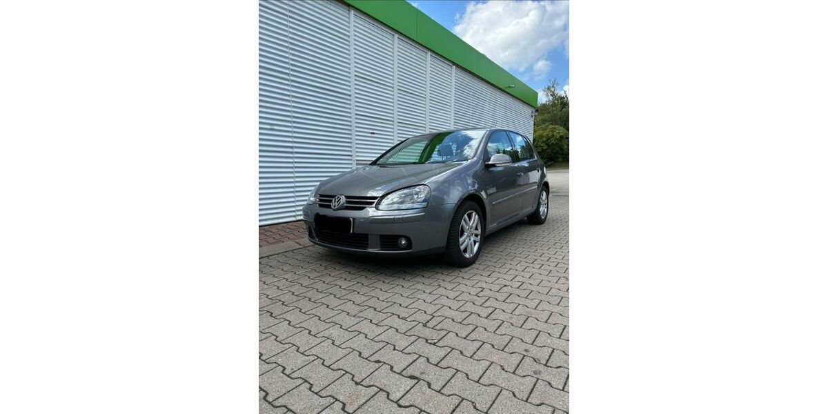 VW Golf 176.000 km 4.995 &euro; Leipzig 04129