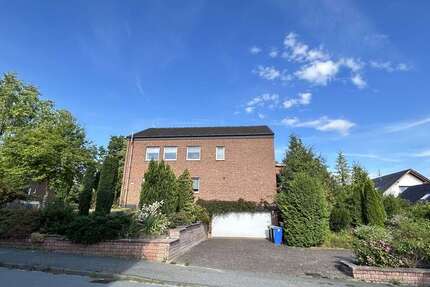 Haus zum Kaufen in Warburg 450.000 € 213 m² 9 zimmer