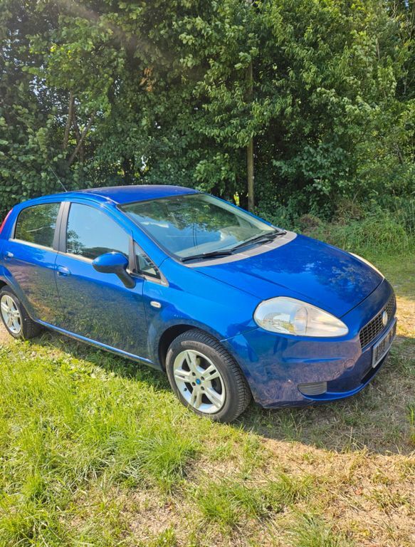 Fiat Punto 208.000 km 1.500 € Breitenberg 94139