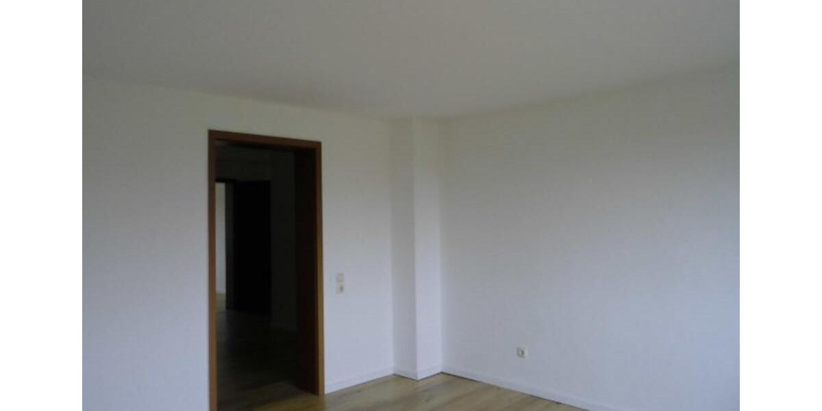 Etagenwohnung Neu Kaliß - 3 Zimmer, 87 m&sup2;, 391&euro; | Angebot:25438858