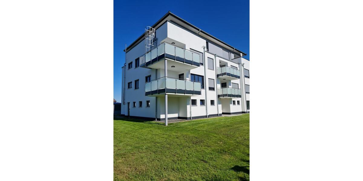 Dachgeschoßwohnung Friedewald - 3 Zimmer, 99 m&sup2;, 1.250&euro; | Angebot:26382706