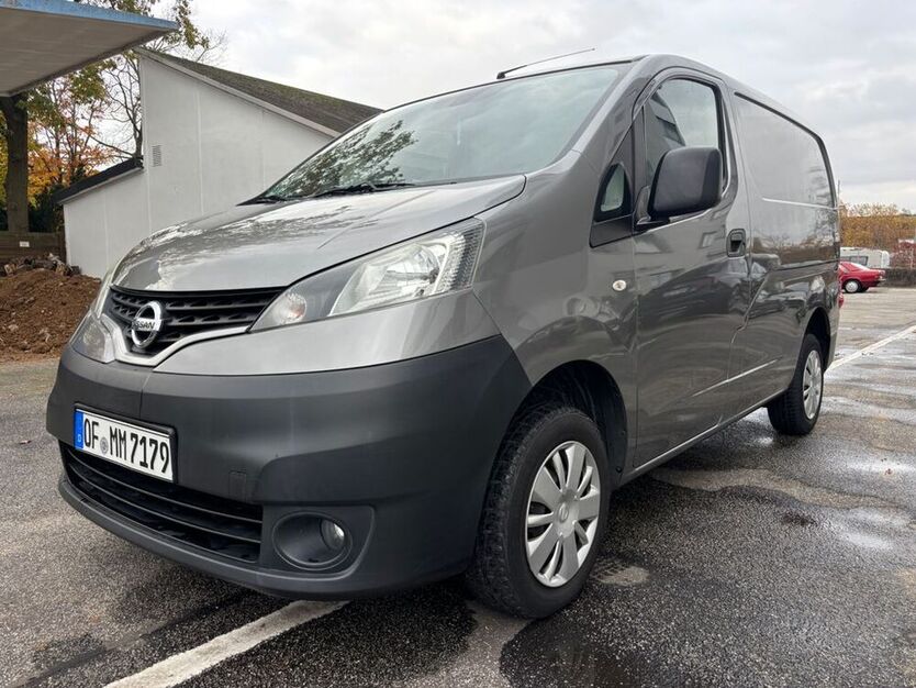 NV200