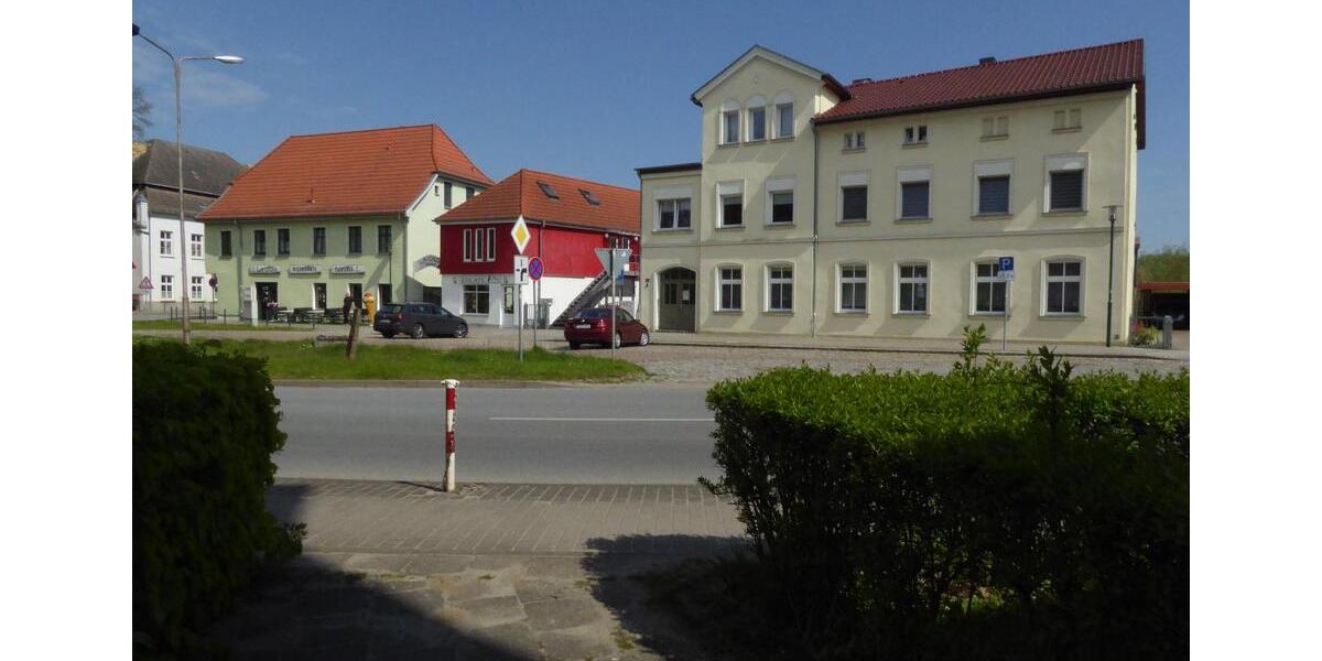 Etagenwohnung Mirow - 3 Zimmer, 90 m&sup2;, 595&euro; | Angebot:25168604