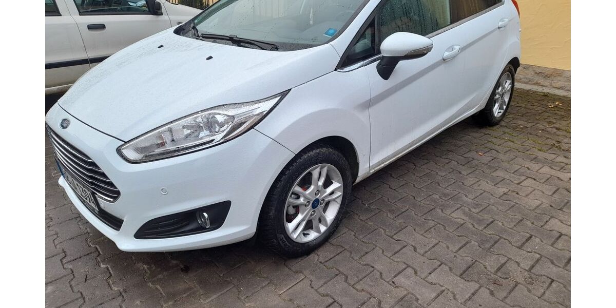 Ford Fiesta 72.000 km 8.700 &euro; Niederstetten 97996