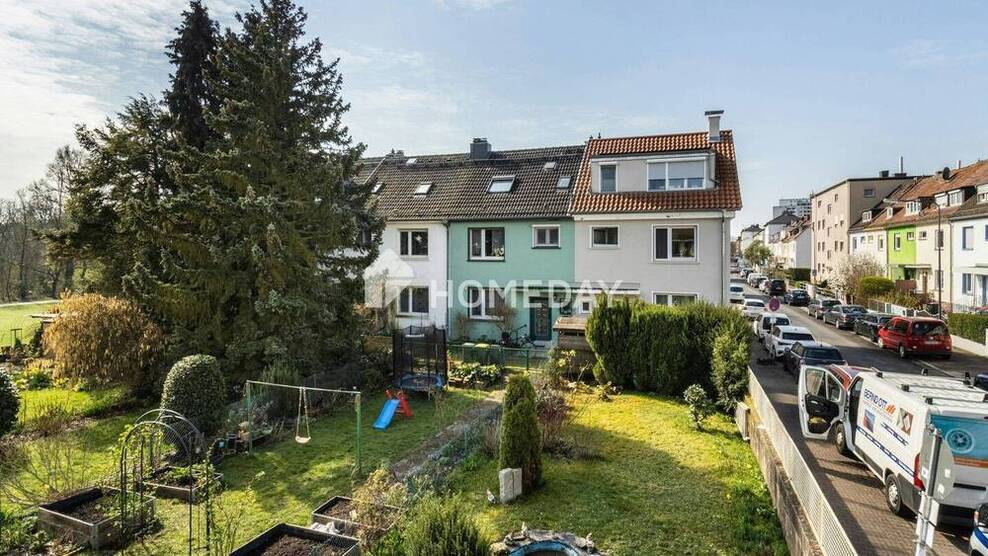 Großes Reihenendhaus an der Nidda mit großen Garten