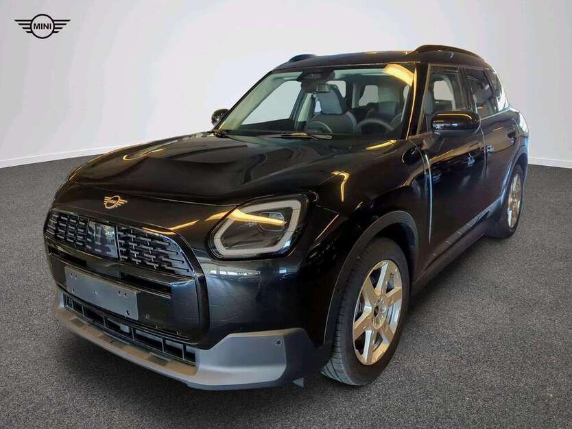Mini Countryman D 1.446 km 37.372 € München 80788