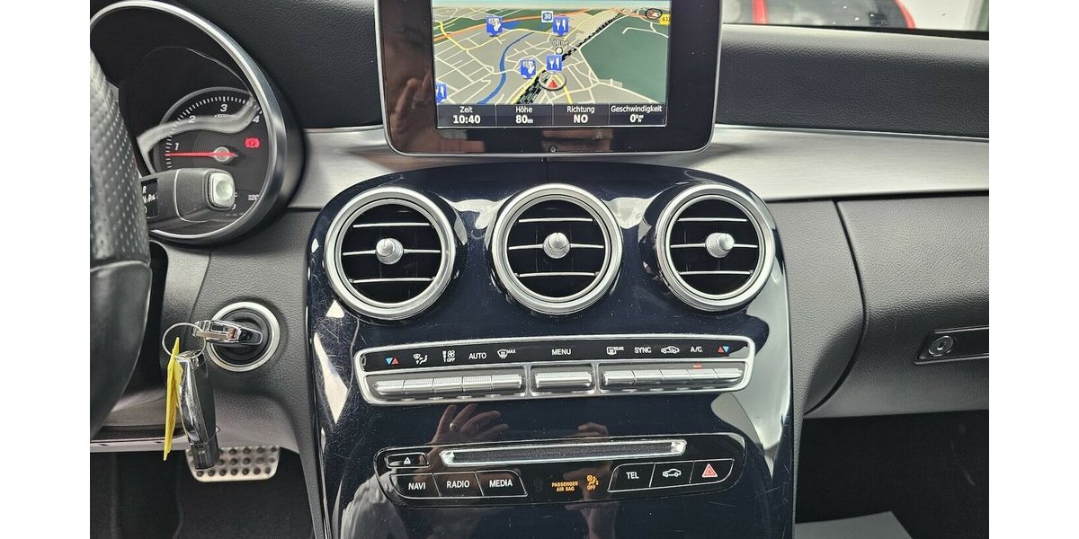 Mercedes-Benz C 250 d T AMG Line LEDER NAVI LED AUS 2.HAND 113.520 km 22.790 &euro; Löhne 32584