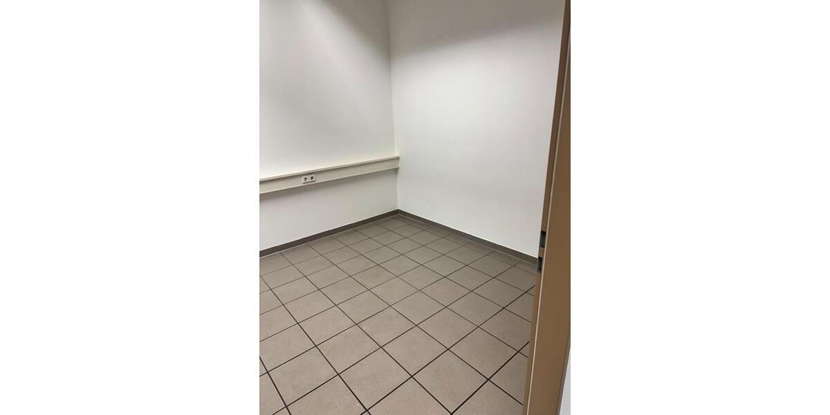 Gewerbeobjekt Singen (Hohentwiel) - 850&euro; | Angebot:26177771