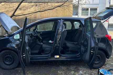 Opel Meriva 138.518 km 3.100 &euro; Rosenheim 83022