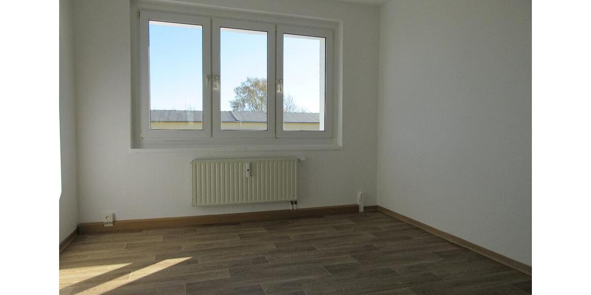 Etagenwohnung Neustadt in Sachsen - 3 Zimmer, 58 m&sup2;, 335&euro; | Angebot:26276024