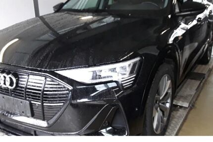 Audi e-tron 28.251 km 36.220 &euro; Aachen 52078