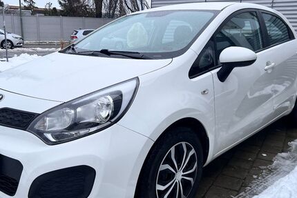 Kia Rio 113.000 km 4.900 &euro; Königsbrunn 86343