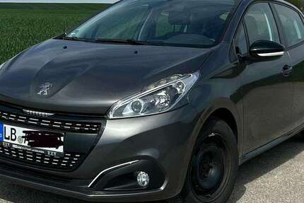 Peugeot 208 63.944 km 9.600 &euro; Ditzingen, Stadt 71254