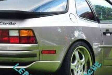 Porsche 944