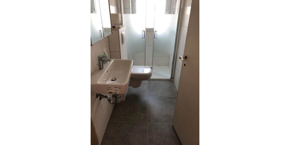 Dachgeschoßwohnung Rottenburg am Neckar - 3 Zimmer, 66 m&sup2;, 750&euro; | Angebot:26594166