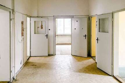 Haus Greiz - 20 Zimmer, 720 m&sup2;, 59.200&euro; | Angebot:25970121