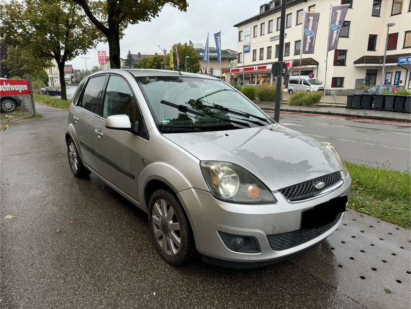 Ford Fiesta 217.000 km 850 € Rosenheim 83026