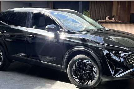 Nissan Qashqai 3.931 km 25.740 &euro; Cadolzburg 90556