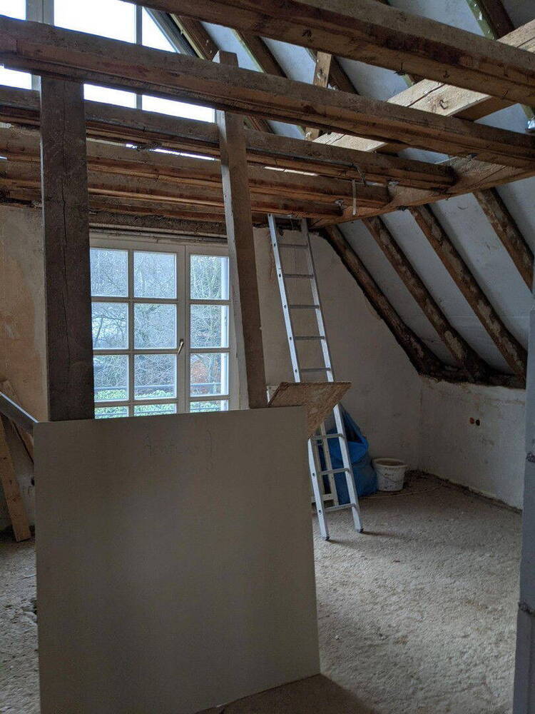 Bad Homburg Ober-Eschbach: entkerntes Doppelhaus mit großem Garten [von privat]