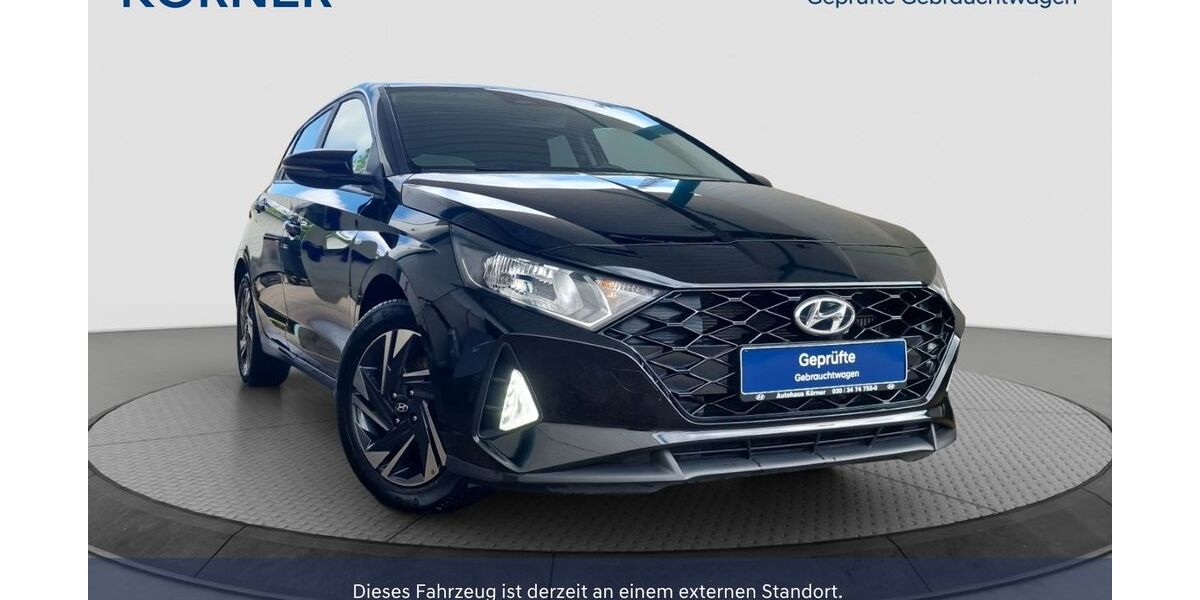 Hyundai i20 13.510 km 17.900 &euro; Berlin 12683