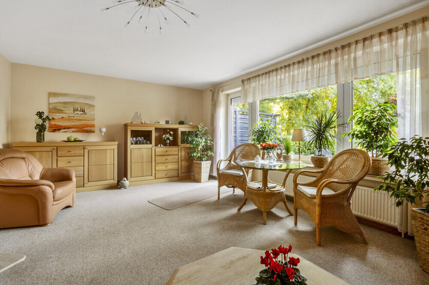 Delmenhorst-Brendel Gepflegtes Reihenendhaus mit schönem Garten und Garage in ruhiger Wohngegend