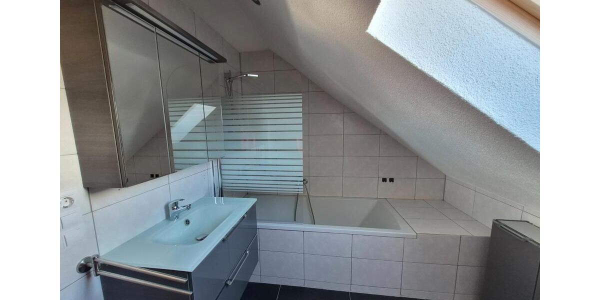 Dachgeschoßwohnung Nennslingen - 2 Zimmer, 85 m&sup2;, 600&euro; | Angebot:26398518