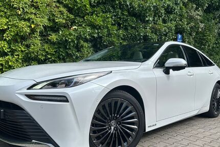 Toyota Mirai 73.900 km 13.990 &euro; Wuppertal 42281