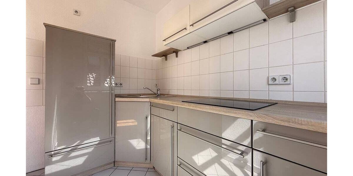 Etagenwohnung Halle Giebichenstein - 2 Zimmer, 63 m&sup2;, 600&euro; | Angebot:26345412