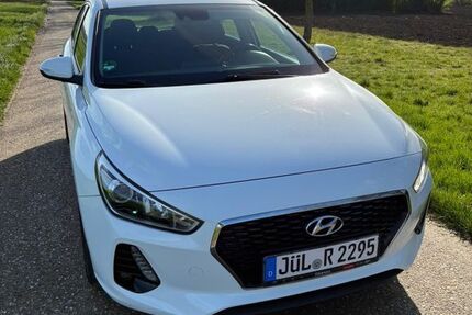 Hyundai i30 115.000 km 12.500 &euro; Jülich 52428
