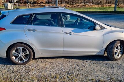 Hyundai i30 128.000 km 7.500 &euro; Cuxhaven 27474